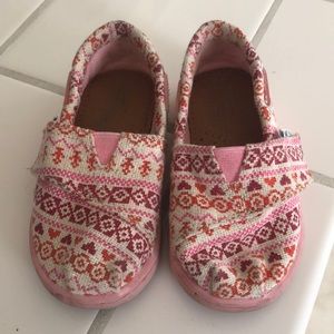 TOMS girls size 6 shoes